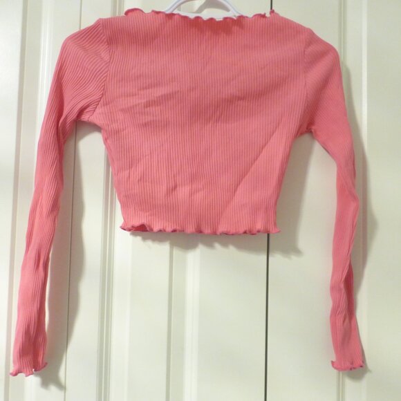 HELLO KITTY x SHEIN pink graphic print long sleeve crop top - Picture 5 of 6